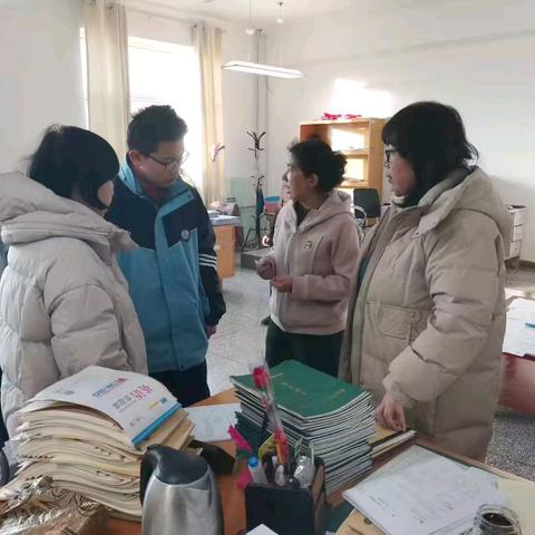 家访在路上 爱在行走间 一一刘家峡中学九年级（9）班家访活动