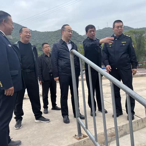 两节期间，队领导深入水运企业开展执法检查