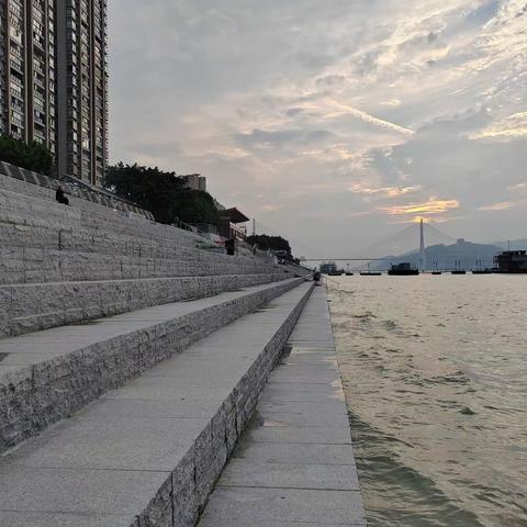 又到高峡平湖时