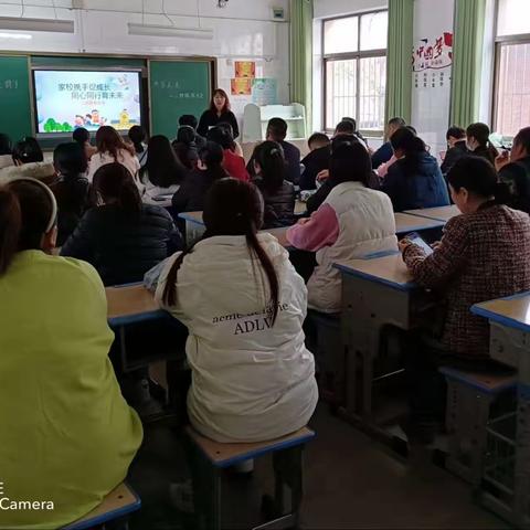 家长同频“育”花开，双向笃行赢未来——东阿实验小学开展了系列父母课堂