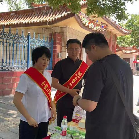 工商银行朝阳喀左支行开展“宁心暖意助高考”活动