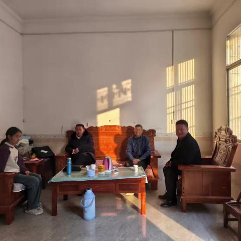 家校沟通暖心桥 携手﻿共育新篇章