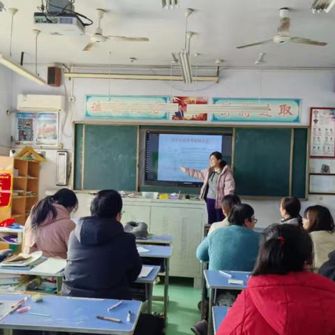 以“数”启思，笃“学”敏行——泰安高新区凤凰小学举行四年级数学教研会