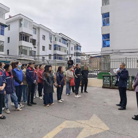 凤山街道久安社区开展高层消防演练