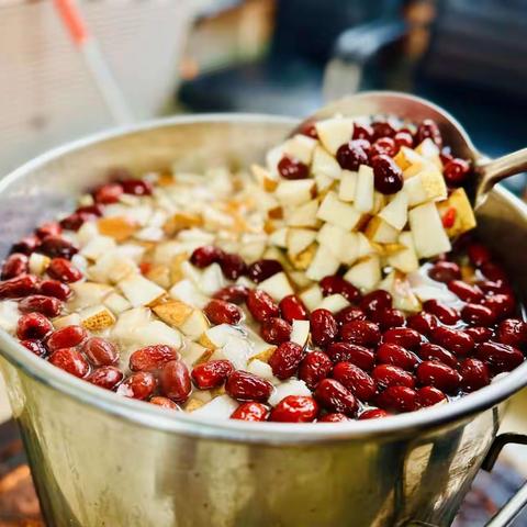 久安社区开展“走进惊蛰听 春声”雷锋志愿者在行动