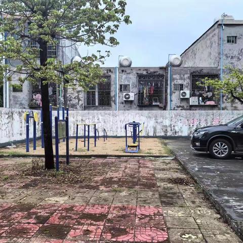 2024年万宁市社区教育(老年教育）龙滚老年人活动中心示范点创建 验 收 汇 报