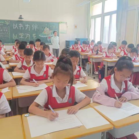 【全环境立德树人】笔墨润童心，书香满校园。云龙小学“好又快”书写比赛，让书法浸润我们的心灵