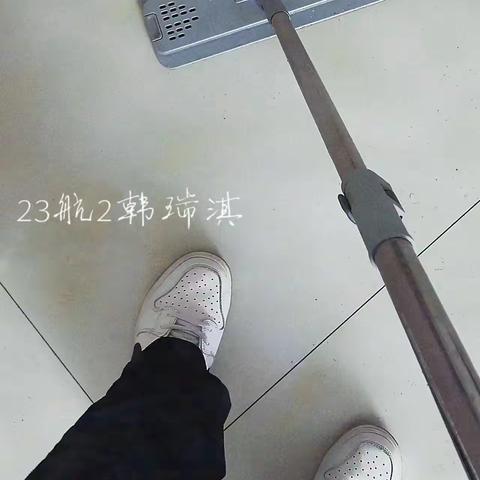 23航空2班 班主任：郭瑞密