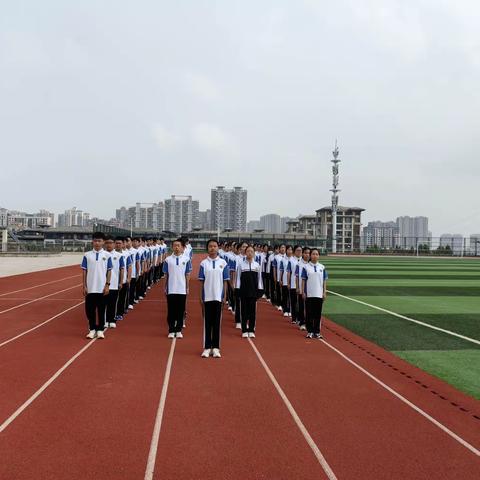 八十班，跑操日常，从夏到秋、冬