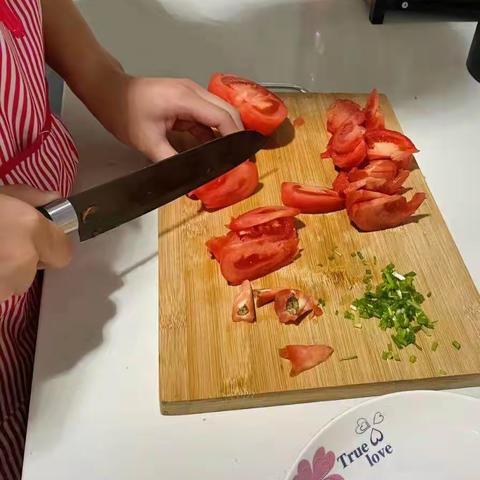 月满华诞情满中秋