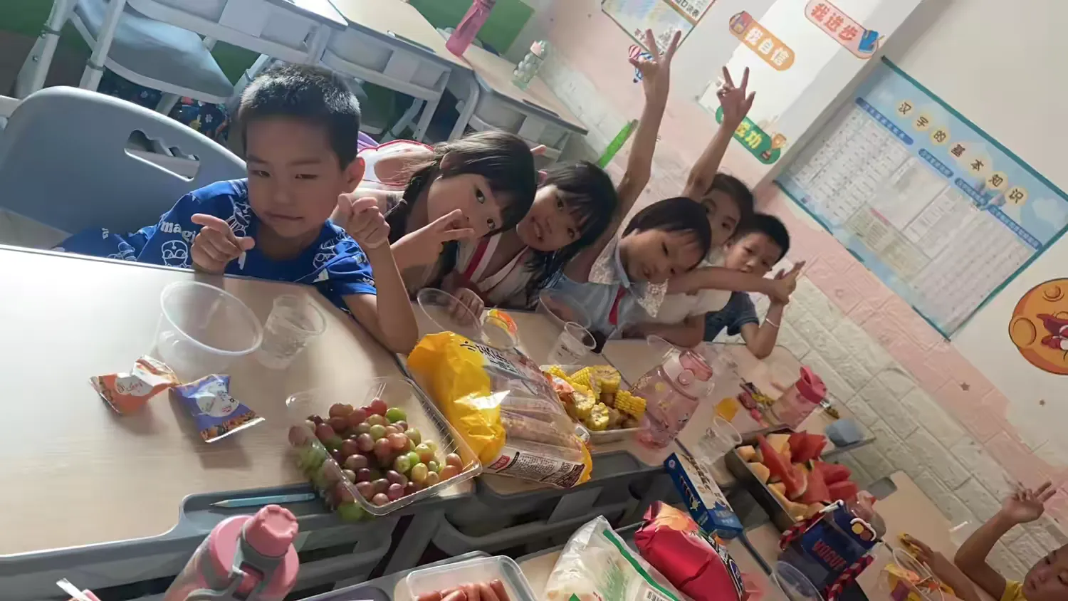简篇-开心彩红托管暑假班和幼小衔接成长班开始招生
