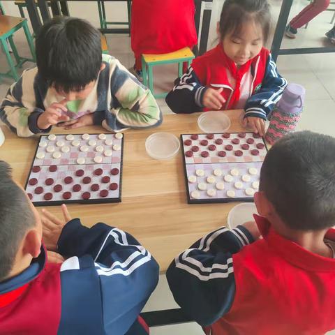 国际跳棋社团：在棋盘间收获成长与乐趣