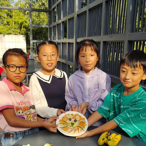 《Fruit Kingdom》 水果王国探索之旅 —海安市实验小学四（2）班