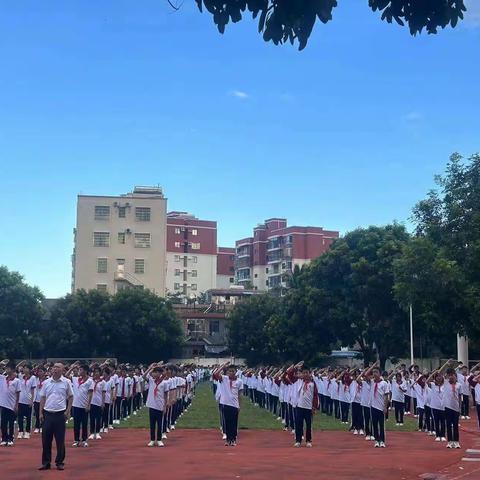 沐浴学风，探索新知。—陵水英州初级中学第三周实习。
