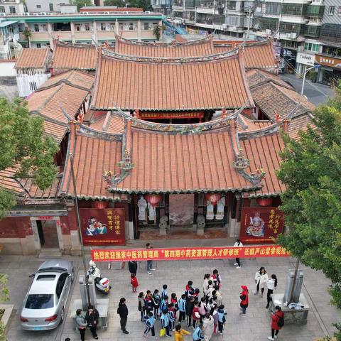 仰德厚志高，学勤勉笃实——厦门市同安区第一实验小学六年二班假日小分队活动