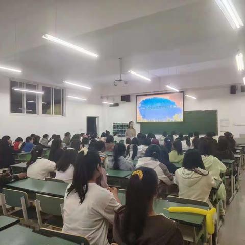 阿坝职业学院工作简报