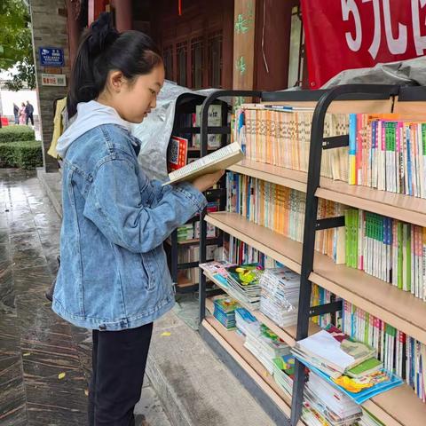 忻州师范学院附属外国语中学初374班王永燃“庆国庆，颂祖国”国庆实践活动小记 指导教师：张彦龙