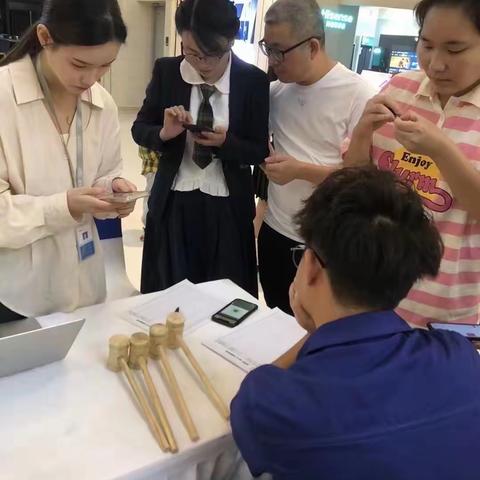 工行台州分行营业部与台州第六空间国庆期间强强联手开展客户活动