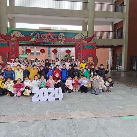 书香浸润时光   阅读积淀成长