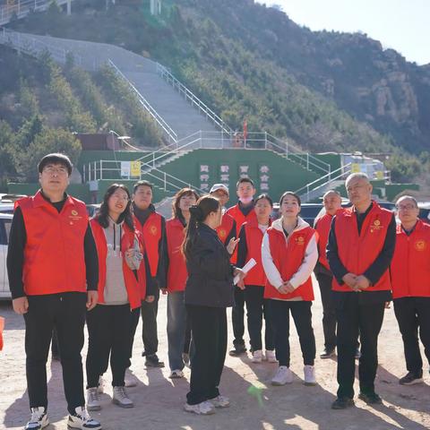 翼城县行政审批服务管理局 开展“学雷锋志愿服务月”系列活动