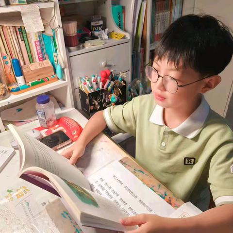 书香沁心脾 暑你最精彩