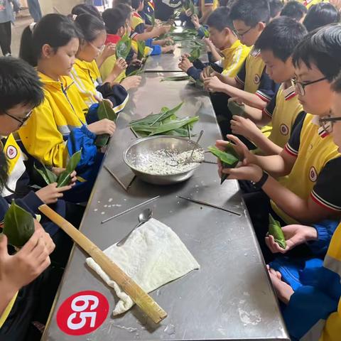 中国传统节日～包粽子