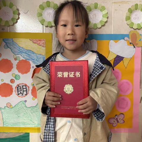 书香浸润成长：新旭幼儿园口才班孩子们在电视台书香朗诵比赛荣获证书