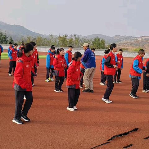 青春筑梦  实践笃行 —实验中学初二二班综合实践纪实