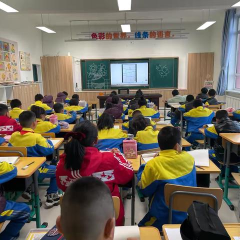 色彩缤纷  以美育人