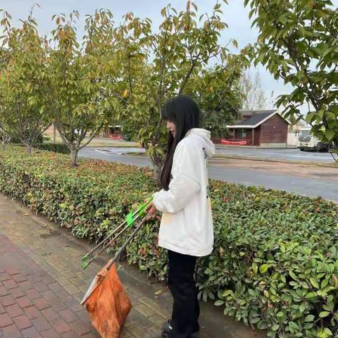 学习雷锋精神，做新时代的好青年