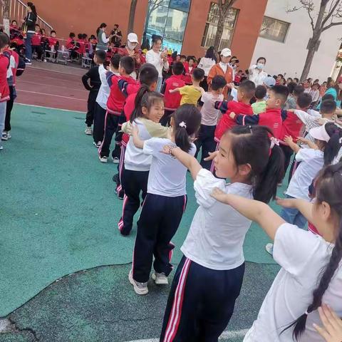 莒县第四实验小学—2024年春季运动会（1年级6班）精彩瞬间