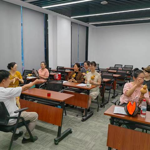 【乐享·家 | 耆暖天城】葫声悠扬，乐暖邻里——世茂天城中心北社区葫芦丝公益课堂开课啦