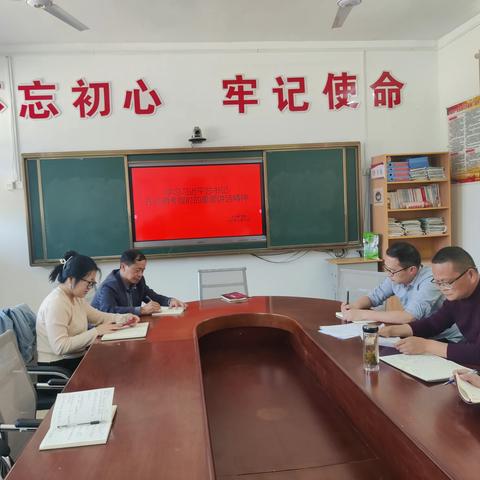 上十岭学校集体学习 ------习近平总书记在江西考察时的重要讲话精神