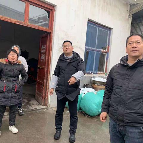 党建引领：情系村民不畏寒 雪天慰问暖人心