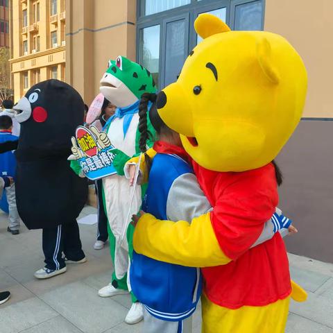 梅山路中学心理健康活动：拥抱温暖，呵护心灵