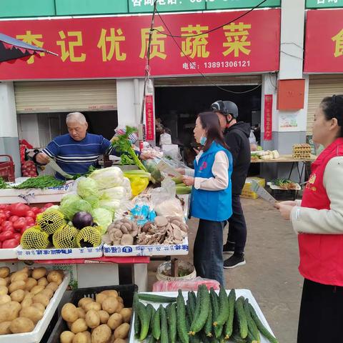 人民街道园里堡社区开展垃圾分类专题宣传活动