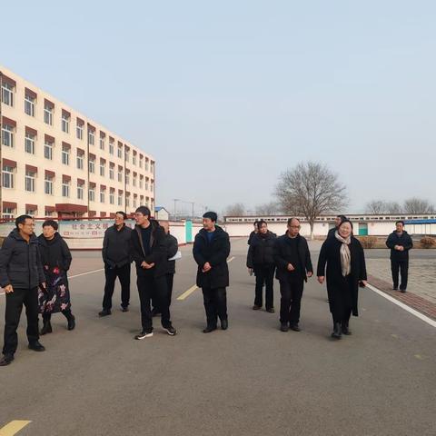 “检查除隐患，守好安全关”——县教育局领导到我校开展2024年春季开学校园安全大检查