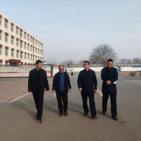 精准调研促提升，砥砺前行勇奋进——县教育局领导到我校调研