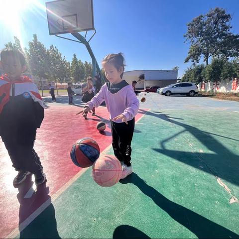 洪河屯第一中心小学篮球社团