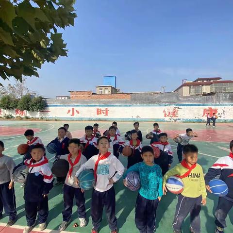 洪河屯乡第一中学小学篮球社团