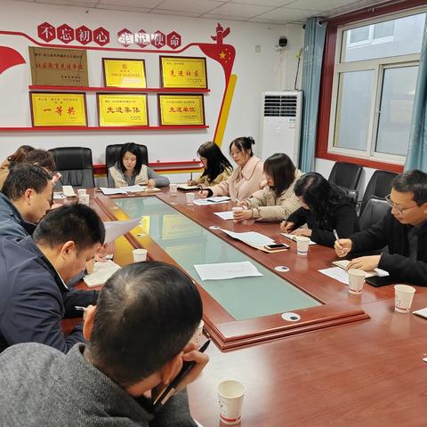 【凤仪东路社区】双报到助力社区治理 党员先锋点亮幸福家园