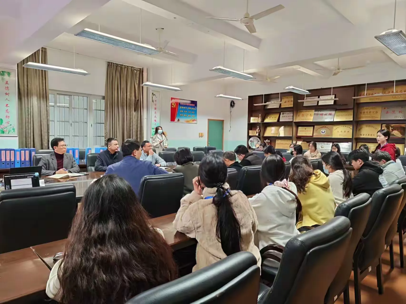 简篇-教海扬帆八千里,行稳致远九万风——三明市列东中学召开2023-2024学年三明学院实习工作中期座谈会