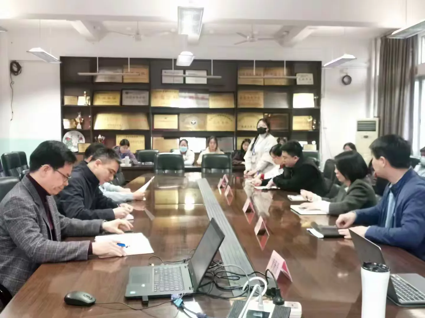 简篇-教海扬帆八千里,行稳致远九万风——三明市列东中学召开2023-2024学年三明学院实习工作中期座谈会