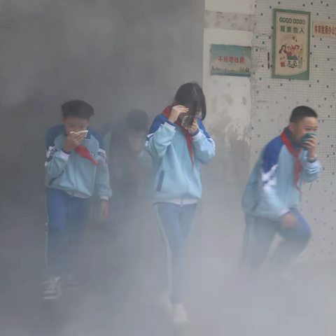 ‍ “火”速行动，安全“童”行 ‍——记吴川市梅岭小学2025年消防安全疏散演练活动 ‍