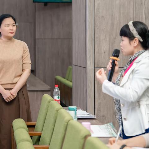 复盘讲座《让整本书阅读浸润学生的成长之旅》