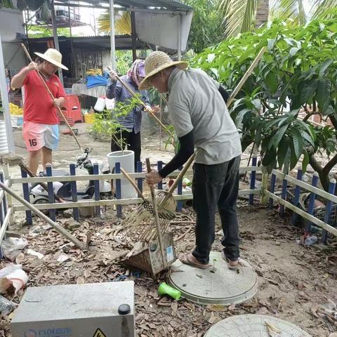 升昌村开展“翻盆倒罐清积水”卫生大扫除