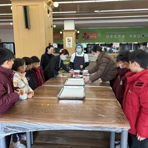 新华公学小学部家长进课堂—冬日里的甜甜圈