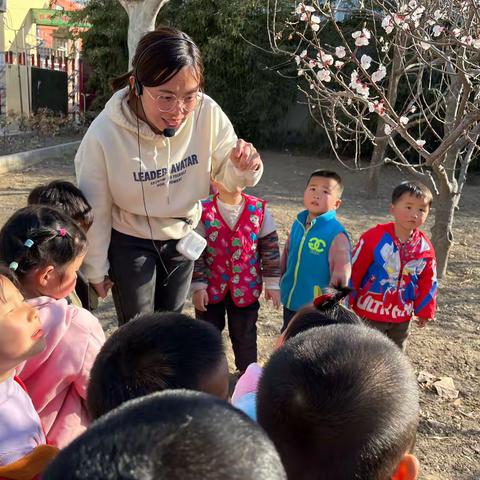 梯门镇第二幼儿园美景如画——桃花盛开   乐在自然