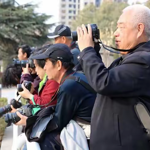 终于明白为啥老年人摄影这样流行了