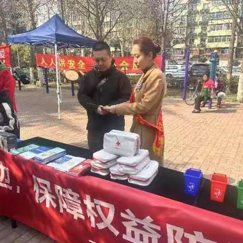 小寨支行关于“优化服务，开户不难”的宣传活动